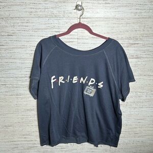 Friends OverSized Top | SIZE 2X